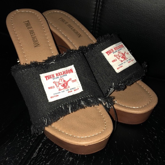 True Religion Shoes - TRUE RELIGION BUDDAH HEELS